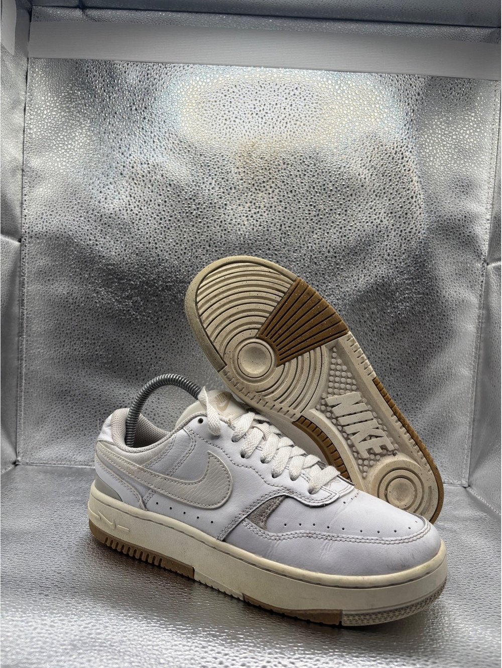 Nike gamma force cream white